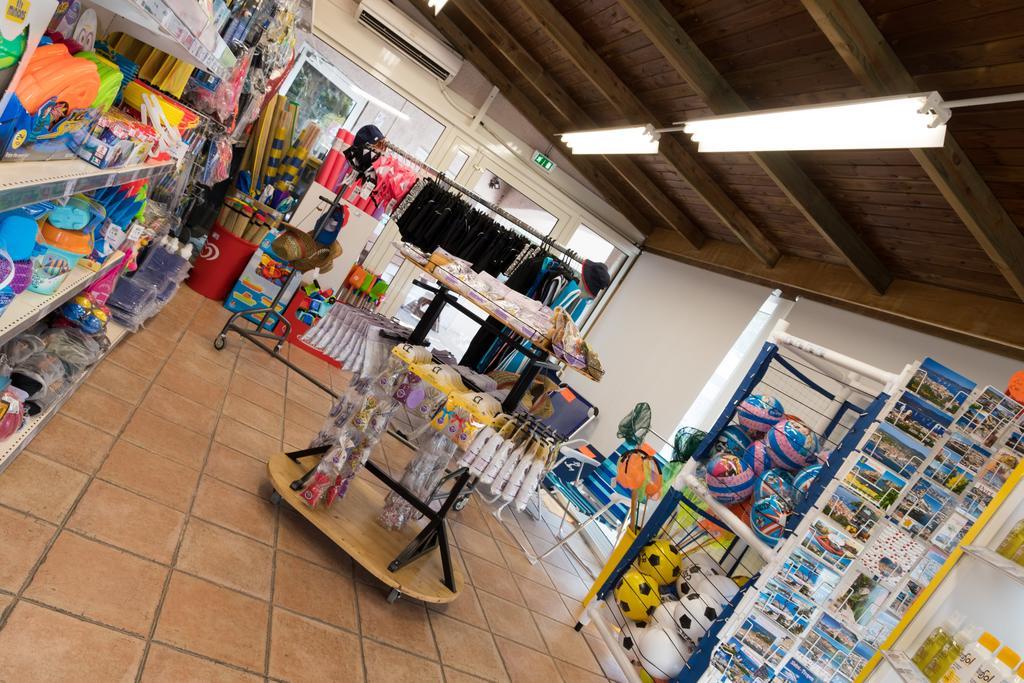 La Pinede Camping Grimaud Bagian luar foto